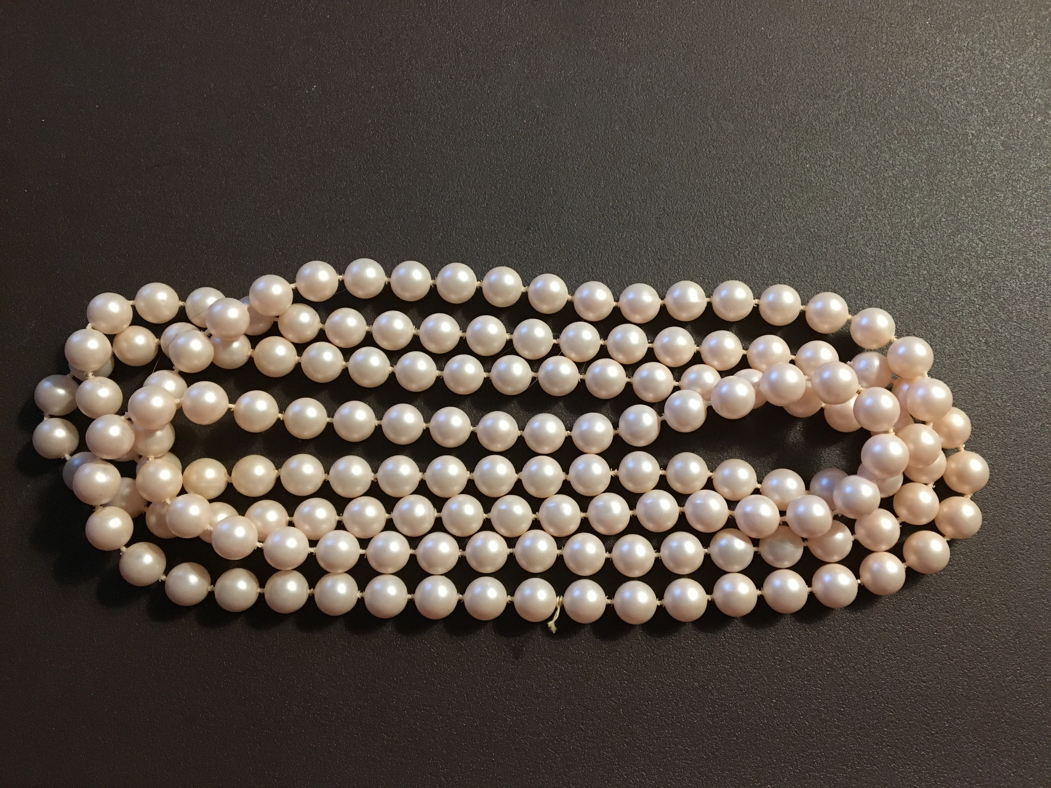 ACRYLIC & LUCITE - 1960s Pink Pearl Flapper Beads (68\