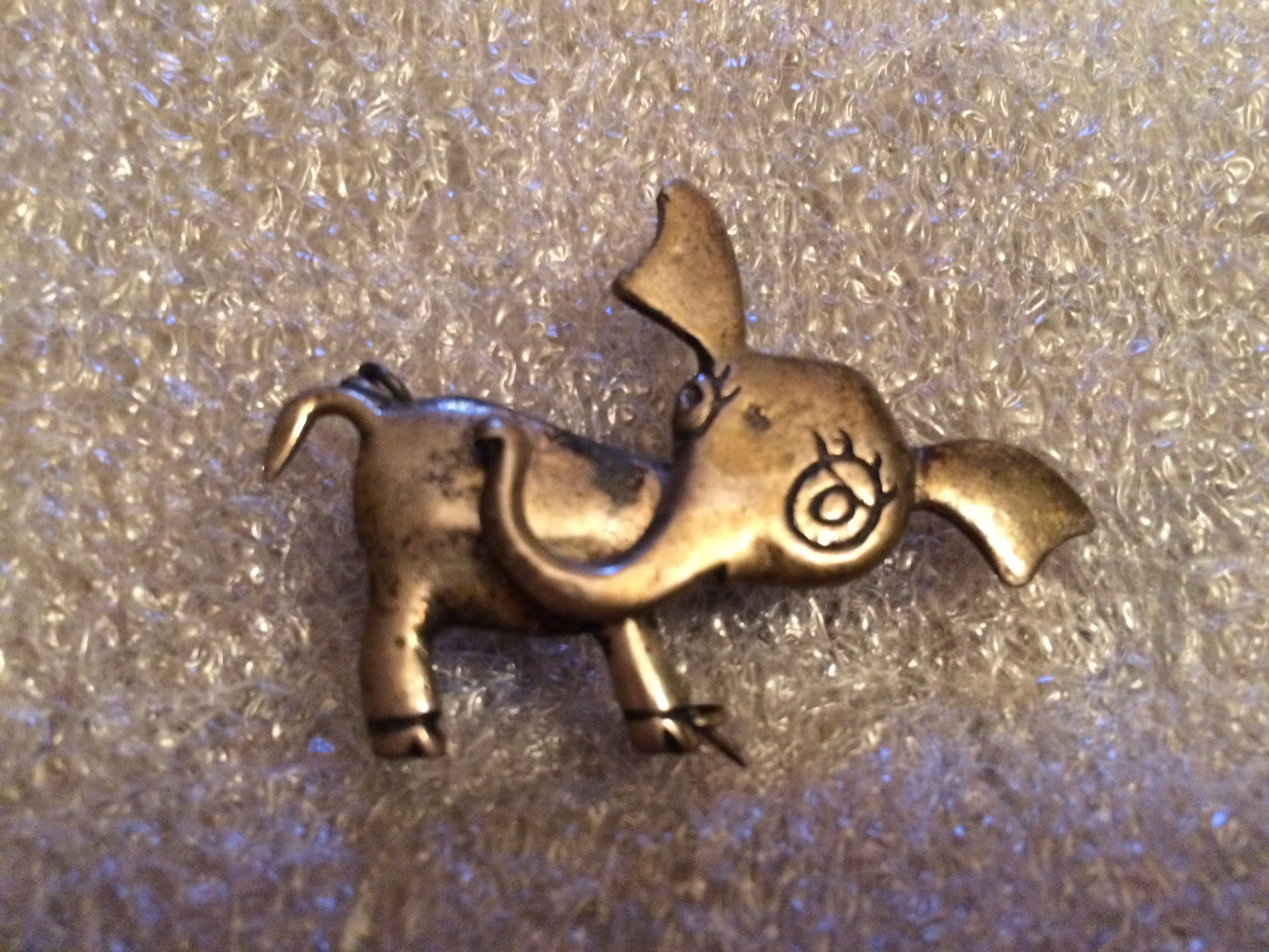 ANTIQUE - 1929 Sterling Silver Art Deco Baby Elephant Pin (head moves)